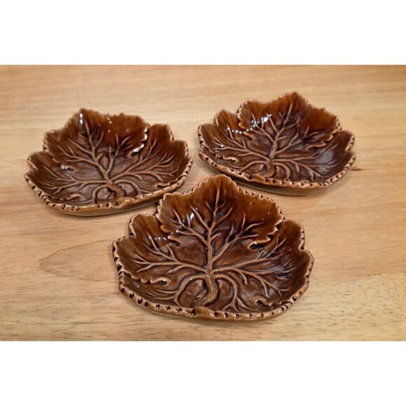 3 Olfaire Leaf-Shaped Brown Ceramic Dishes Made In Portugal - Picture 1 of 7
